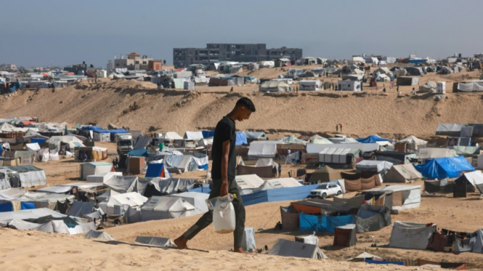 Isra&euml;l somm&eacute; de coop&eacute;rer pour l'aide &agrave; Gaza, admet des "erreurs" dans la mort des sept humanitaires