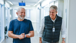 Lula diz que est&aacute; 'firme e forte' ap&oacute;s cirurgia na cabe&ccedil;a