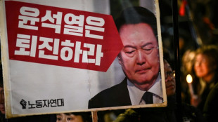 Cor&eacute;e du Sud: Yoon s'accroche au pouvoir apr&egrave;s sa tentative rat&eacute;e d'imposer la loi martiale