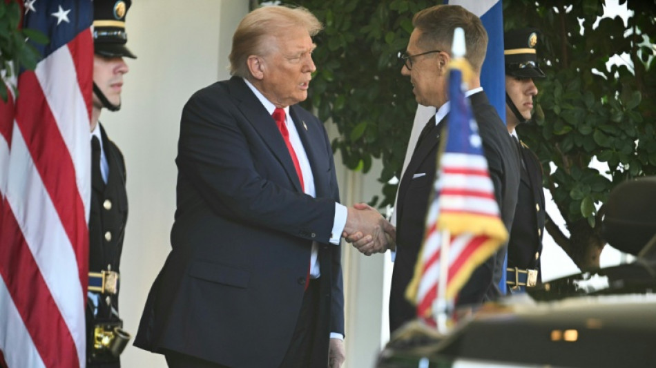 Trump dice que aumentar&aacute; la presi&oacute;n para poner fin a la guerra en Ucrania