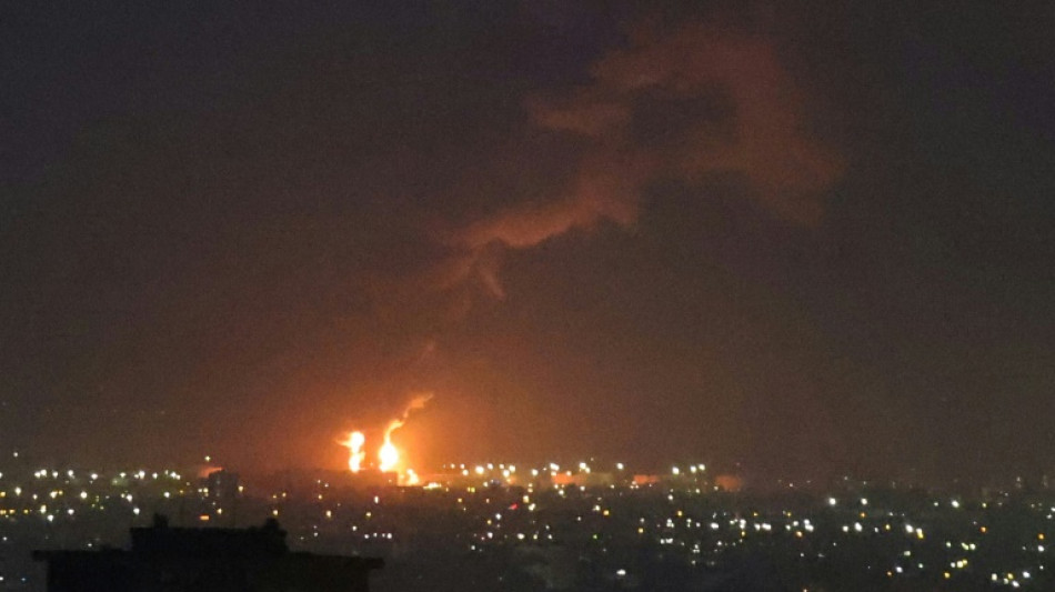 Israel ataca nuevamente a Irán, que responde con más salvas de misiles