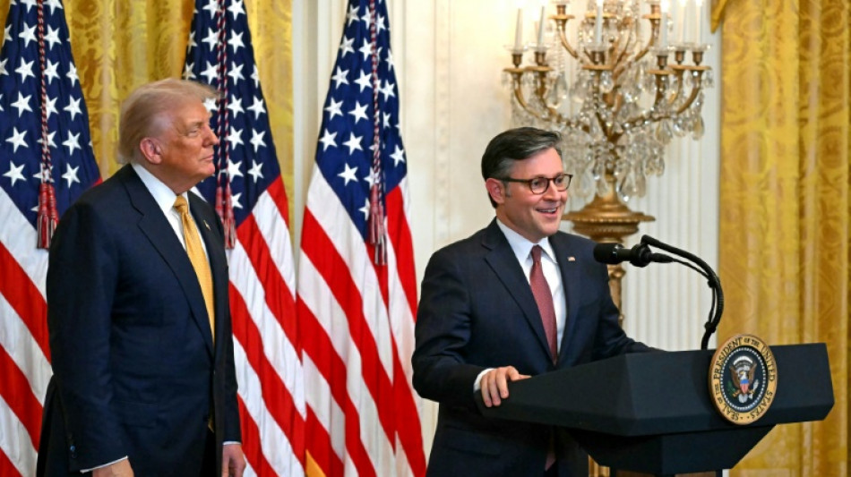 Trump se reúne com democratas para tentar evitar paralisação do governo