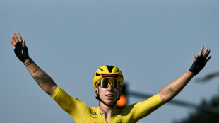 Wiebes takes dominant second win at Tour de France Femmes