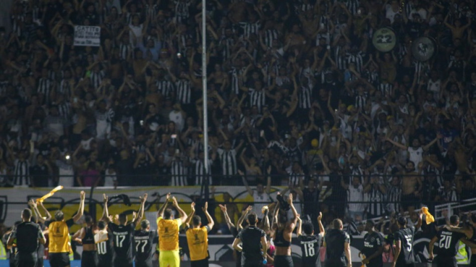 Botafogo empata com Bragantino (1-1) e vai &agrave; fase de grupos da Libertadores