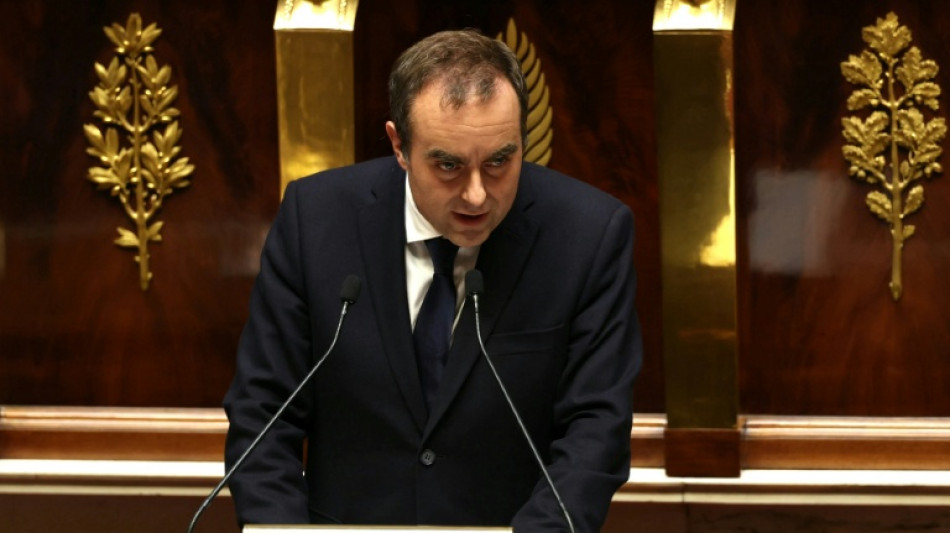 Primer ministro de Francia propone suspender reforma de las pensiones para superar crisis pol&iacute;tica