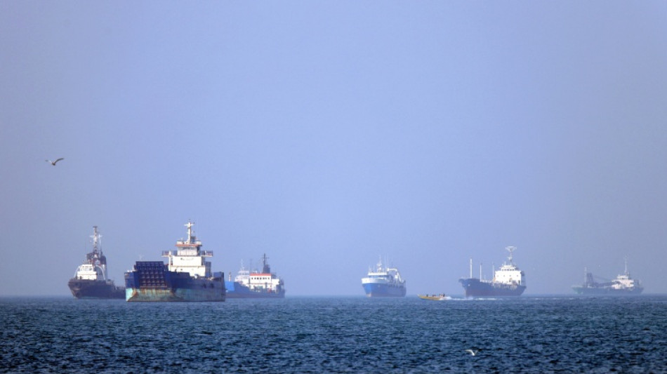 EEUU amenaza a Ir&aacute;n con un fuego "devastador" si ataca barcos comerciales
