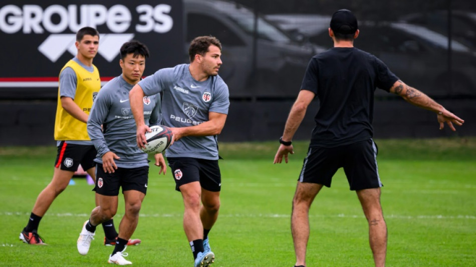 Top 14: Toulouse retrouve Dupont, le Racing 92 face au d&eacute;fi de Toulon