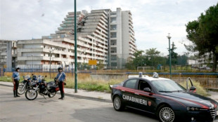 14enne accoltellato nei bagni della scuola a Napoli, due minori denunciati