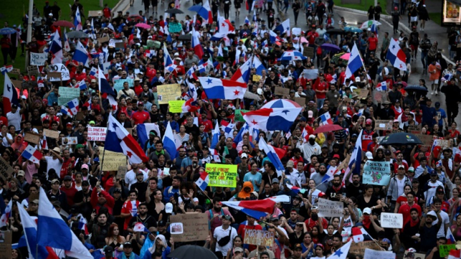 Panam&aacute; pro&iacute;be novos contratos de minera&ccedil;&atilde;o em resposta a protestos