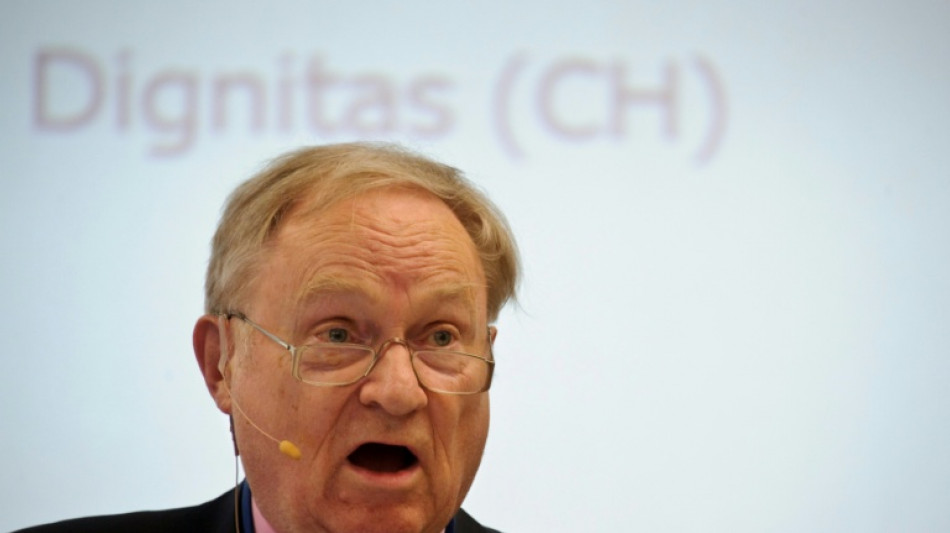 Morre por suic&iacute;dio assistido fundador de associa&ccedil;&atilde;o su&iacute;&ccedil;a pelo direito a 'morrer dignamente'