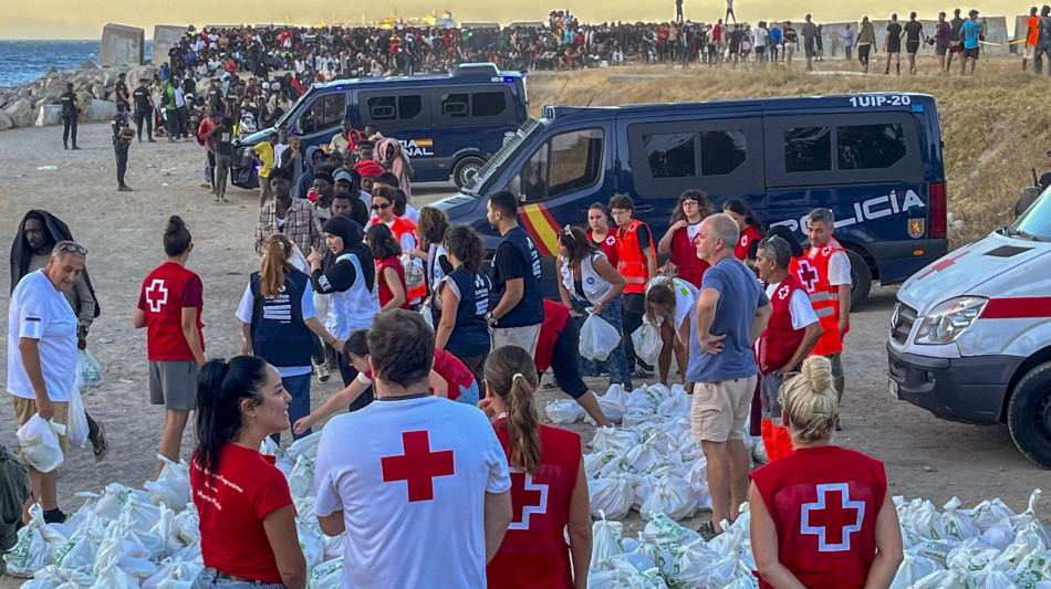 Recuperato al largo di Ceuta il corpo di un altro migrante, bilancio sale a 142 morti