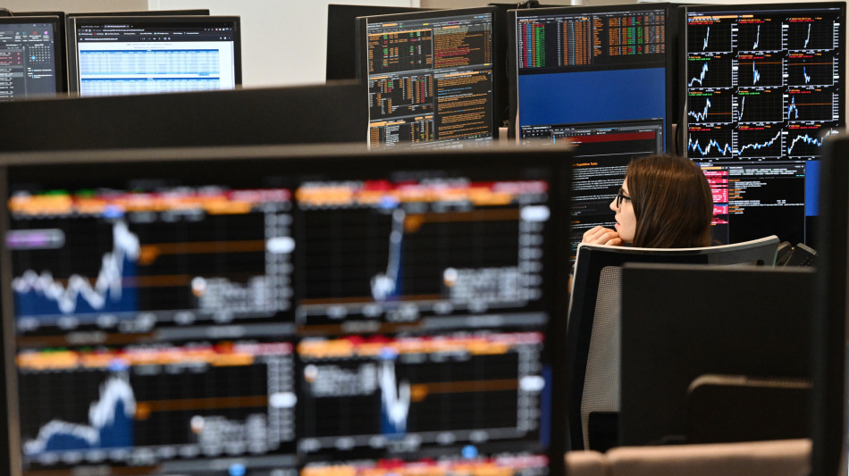 Lo spread tra Btp e Bund chiude stabile a 60,6 punti