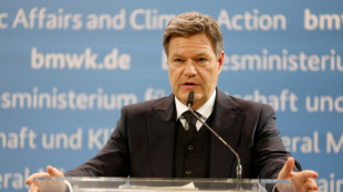Deutsche Wirtschaft stagniert: Regierung senkt Wachstumsprognose f&uuml;r 2025 drastisch