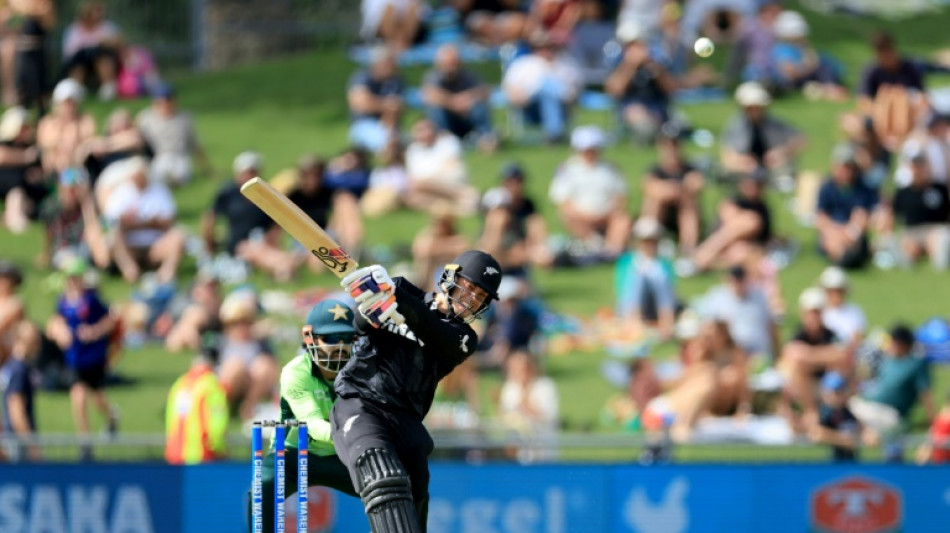 Chapman ton lifts New Zealand to 344-9 in first Pakistan ODI