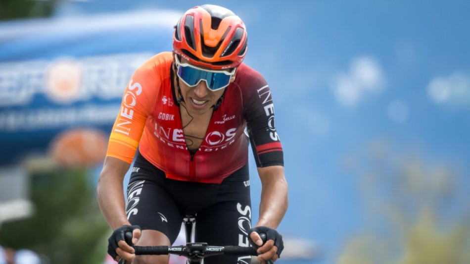 Colombiano Bernal, campe&oacute;n del Tour de France-2019, baja en Par&iacute;s por decisi&oacute;n de Ineos