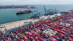 Crescimento trimestral da China desacelera por queda no consumo interno e tensões comerciais