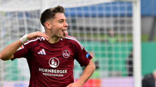 Doppelter Tzimas: Club demontiert F&uuml;rth im Frankenderby