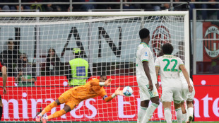 Roma: esami Dybala rinviati a domani, si teme lesione