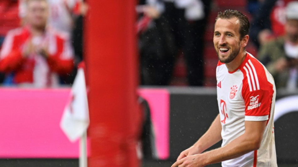 Com 2 de Kane, Bayern vence Augsburg no Campeonato Alem&atilde;o