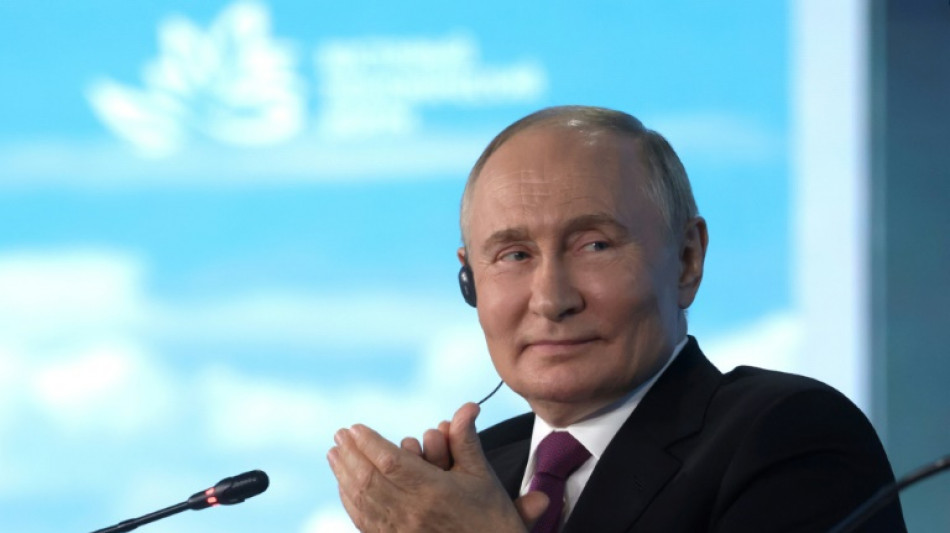 Em tom sarc&aacute;stico, Putin expressa apoio a Kamala Harris