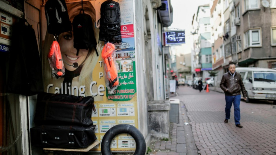 Nueve muertos en el naufragio de un bote inflable de migrantes frente a Turquía en el mar Egeo