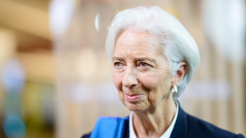 Tensions sur la dette fran&ccedil;aise: "la solution se trouve d'abord en France" au niveau du budget, avertit Lagarde