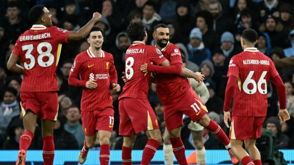 Liverpool vence City (2-0) e d&aacute; grande passo rumo ao t&iacute;tulo da Premier League