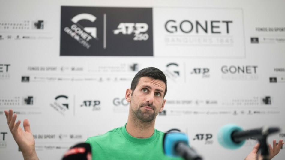 Djokovic diz que Nadal &eacute; favorito ao t&iacute;tulo em Roland Garros