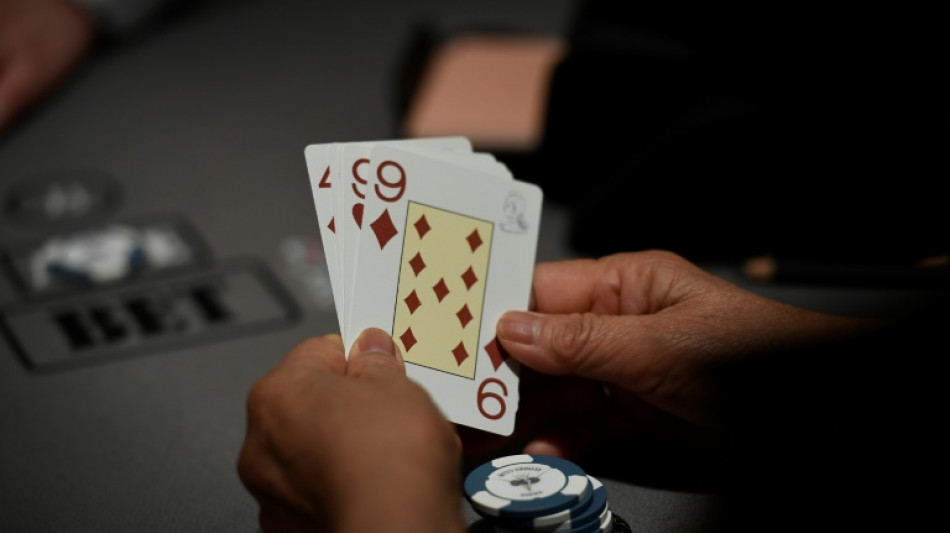 Le gouvernement acte la r&eacute;ouverture des clubs de jeux parisiens