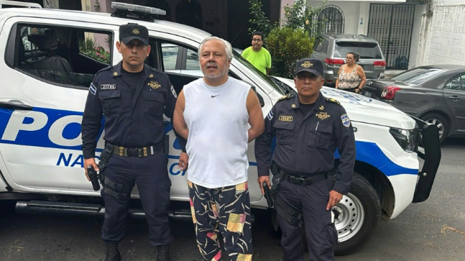 La Fiscalía salvadoreña presenta una acusación contra un abogado crítico de Bukele