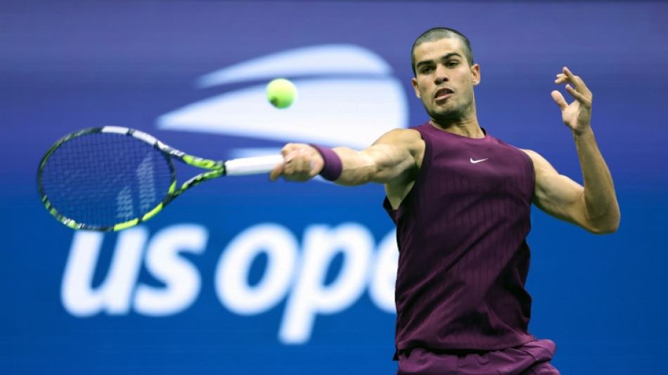 Alcaraz banishes US Open demons to reach third round