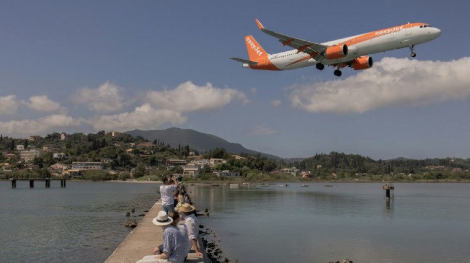 EasyJet pique du nez, plomb&eacute; par le conflit au Moyen-Orient