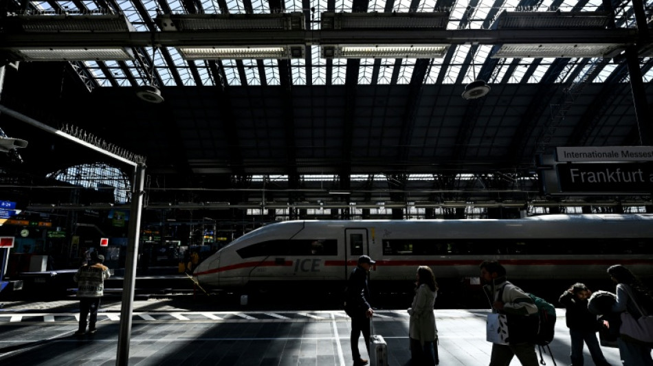 Bericht: Mehr als 90 wichtige Bahnprojekte in Deutschland in Gefahr