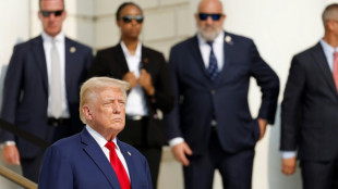 Ex&eacute;rcito dos EUA critica equipe de Trump por visita do republicano ao cemit&eacute;rio de Arlington