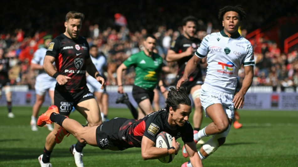 Top 14: choc de leaders entre Pau et Toulouse, le Stade français en embuscade