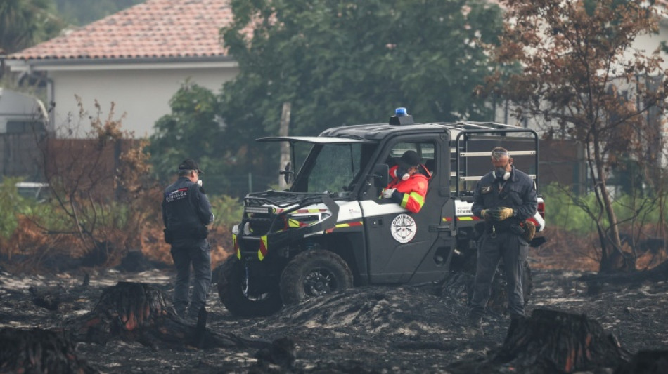El incendio cerca de Burdeos deja al descubierto proyectiles de la Segunda Guerra Mundial