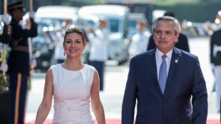 MP pede indiciamento de ex-presidente argentino por 'les&otilde;es' e 'amea&ccedil;as'