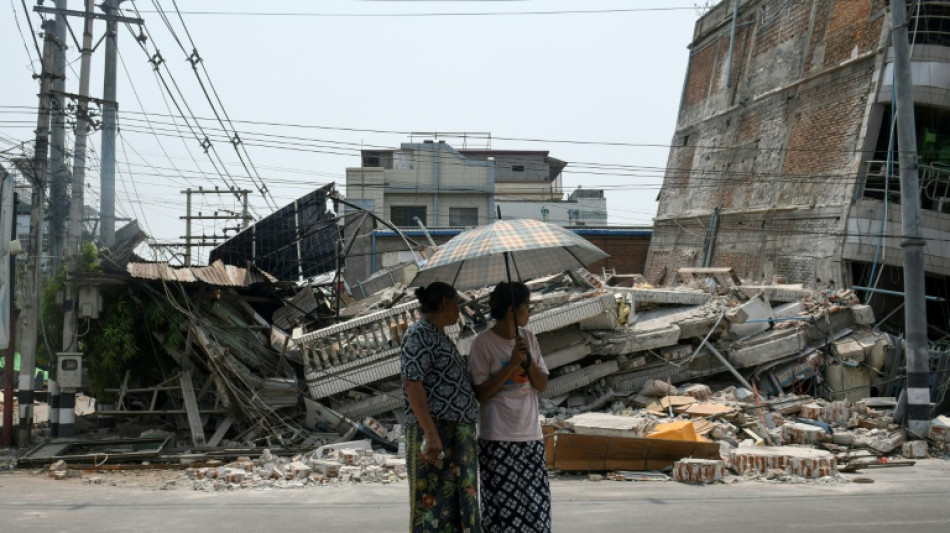 Mianmar respeita um minuto de silêncio em memória das vítimas do terremoto