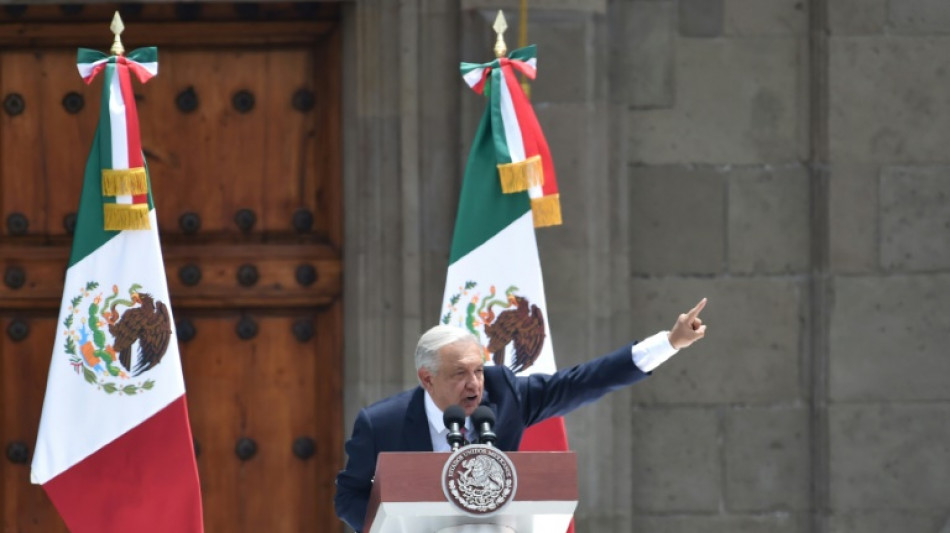 Em sua despedida, presidente do M&eacute;xico defende legado para construir 'p&aacute;tria nova'